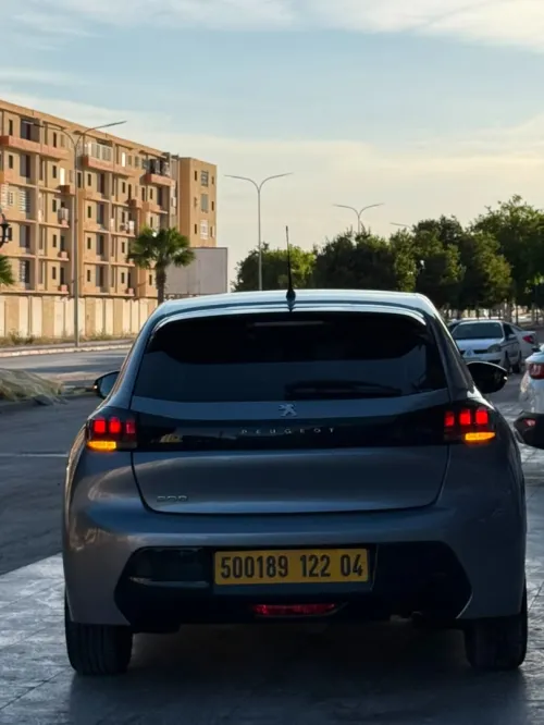 Peugeot 208 2022 Allure