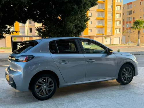 Peugeot 208 2022 Allure