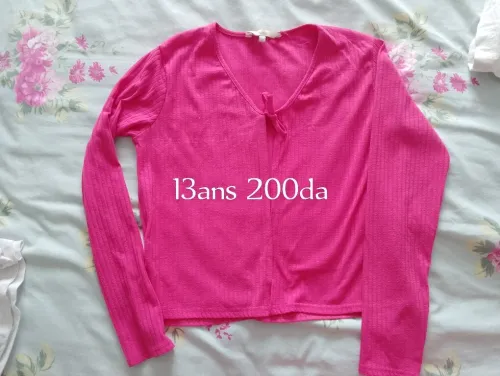 Vêtements pour filles.