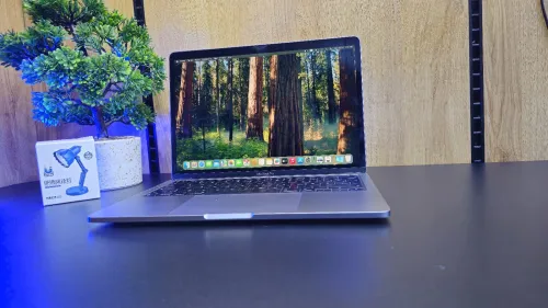 Macbook pro m2