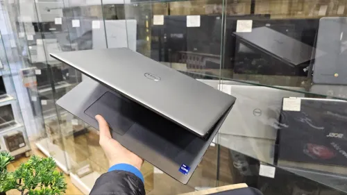 Dell precision 7670