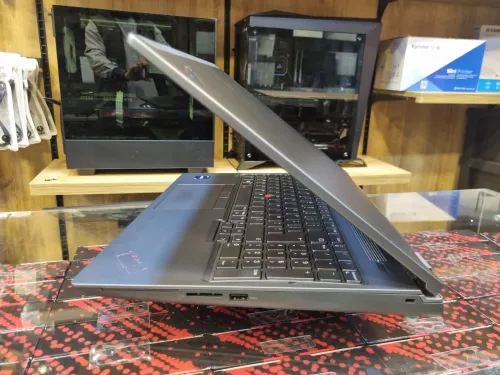 LENOVO STATION P16 GEN2