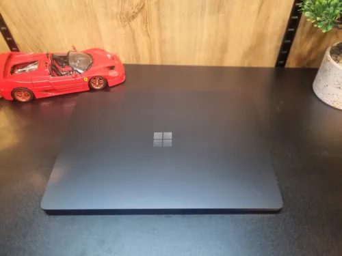 Surface laptop 7eme generation 2024