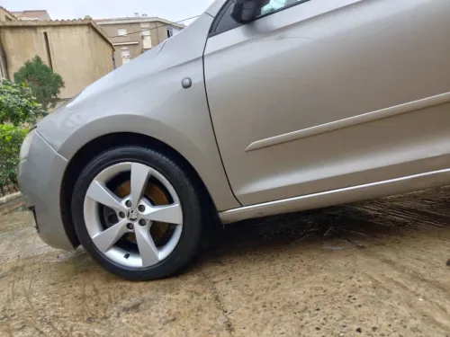 Skoda Rapid 2013 Rapid