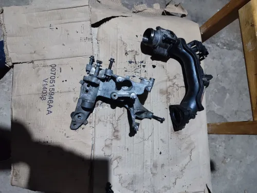 Moteur 1.6 hdi un seul arbrakam Continental 308 2011
