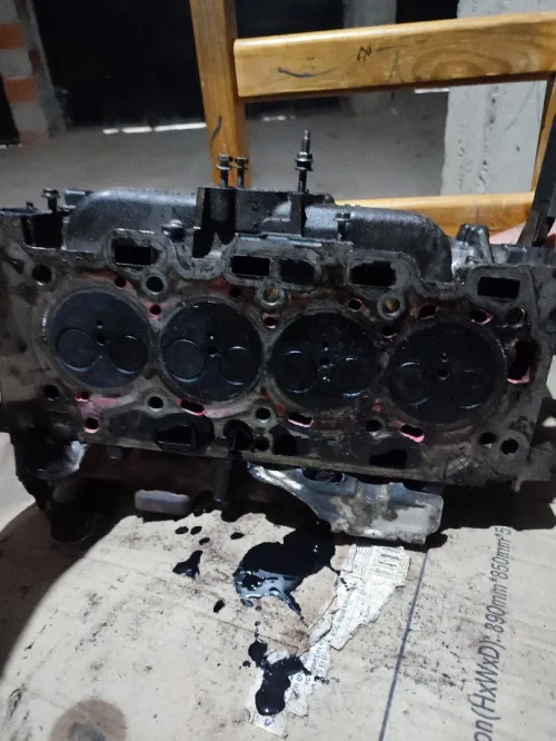 Moteur 1.6 hdi un seul arbrakam Continental 308 2011
