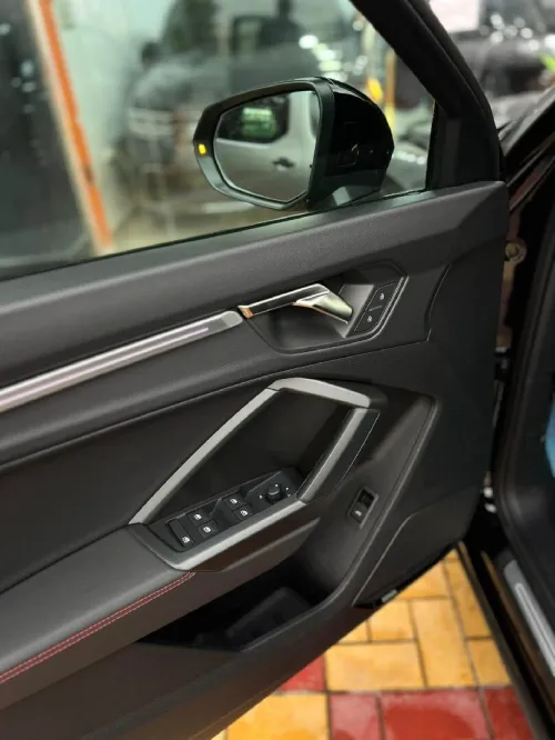 Audi Q5 2024 Slin