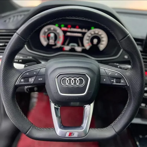 Audi Q5 2023 Slin