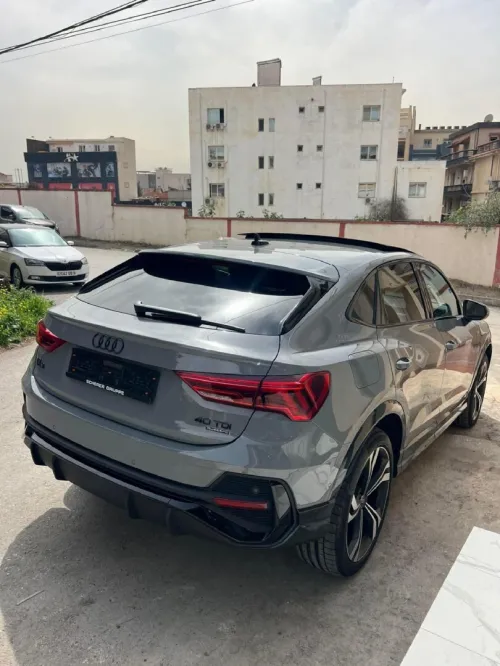 Audi Q3 2024 Slin