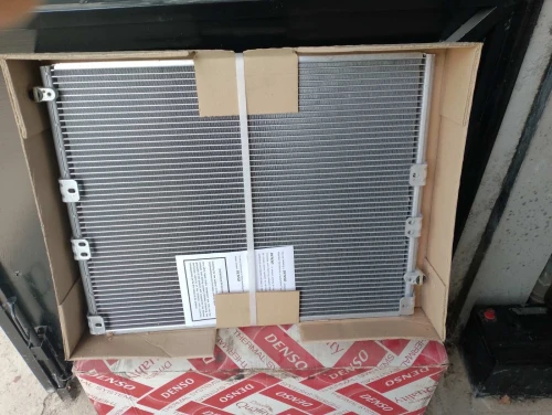 Radiateur climatiseur marque Toyota Prado kzj95, kzj90