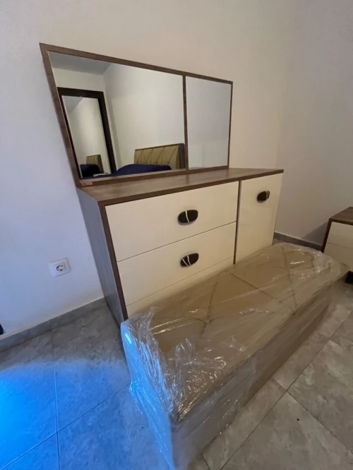 Chambre a coucher avec matelas