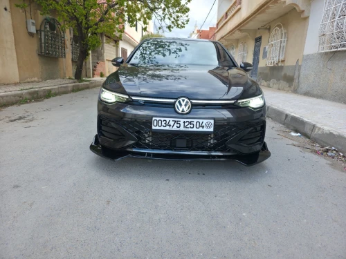 Volkswagen 8.5 2025 R blak edition