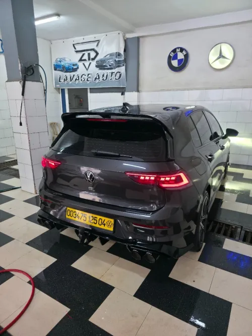 Volkswagen 8.5 2025 R blak edition