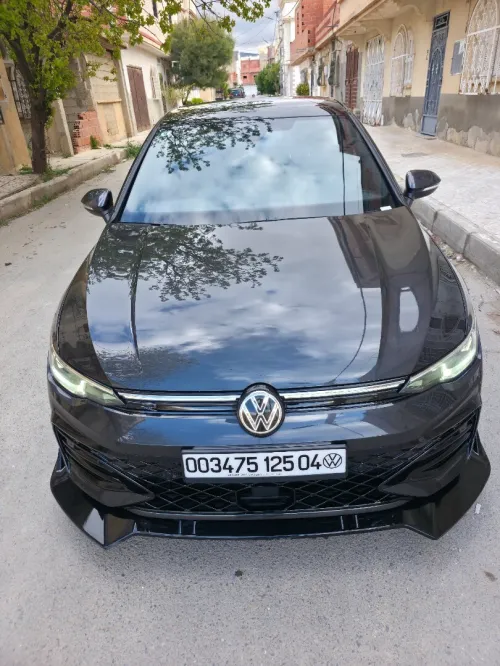 Volkswagen 8.5 2025 R blak edition