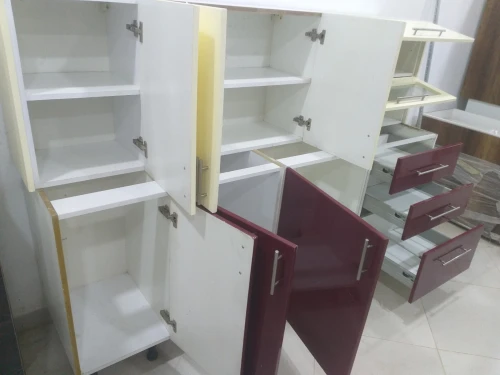 مطبخ عصري مستعمل  cuisine moderne utilisée