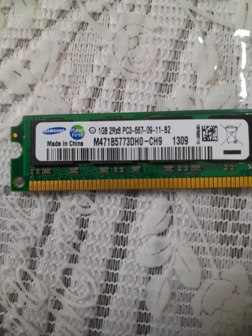 Vendre 3 RAM. DDR. 2. = 1GO