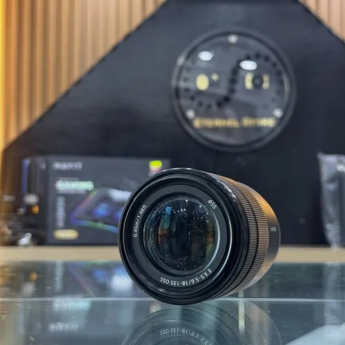 Sony 18-135mm f/3.5-5.6 en excellent état