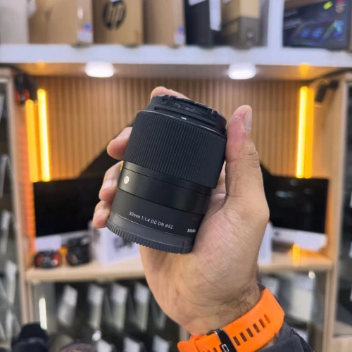 Les objectifs Sony E-MOUNT disponibles chez Eternal Store En excellent état