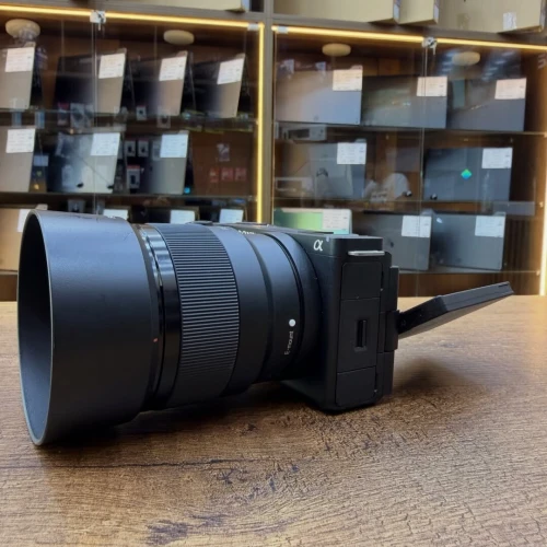 Sony ZV-E10 Mark II boîtier nu en excellent etat comme neuf