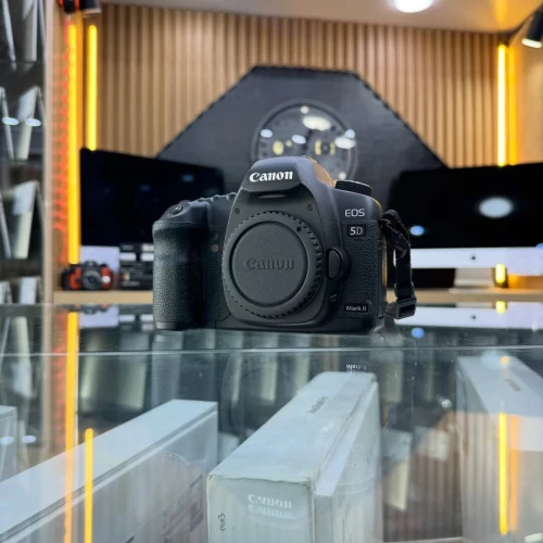 Canon 5D MARK II boitier nu en excellent état