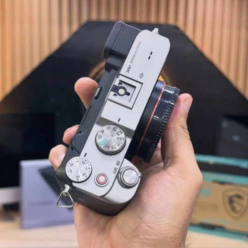 Sony A7C boitier nu en excellent état batterie et chargeur