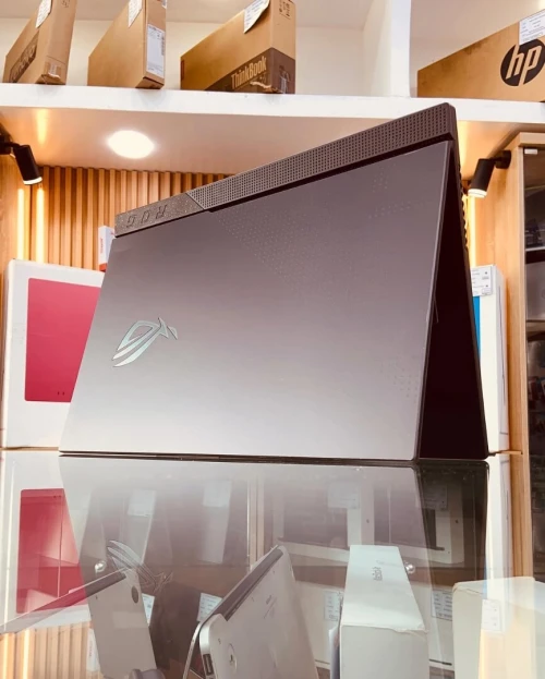 ASUS ROG STRIX G16 RYZEN 7 6800HS 16GB/512GB RTX 3050 