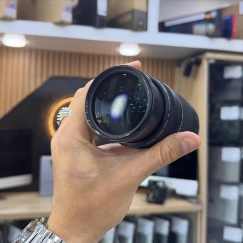 Objectif canon 75-300mm 1:4-5.6 MARK III en excellent état.