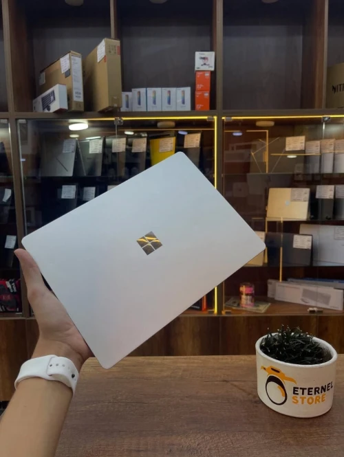 MICROSOFT SURFACE LAPTOP GO