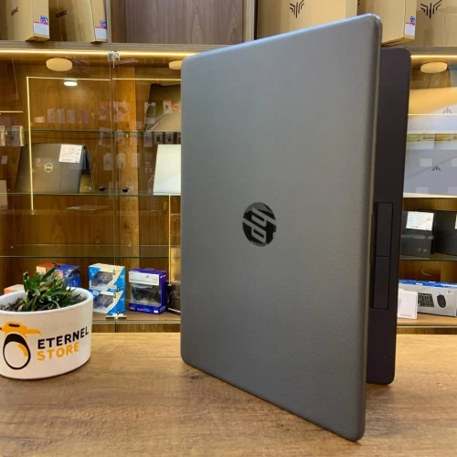 HP 250 G9 INTEL I5 1235U 8GB/256GB