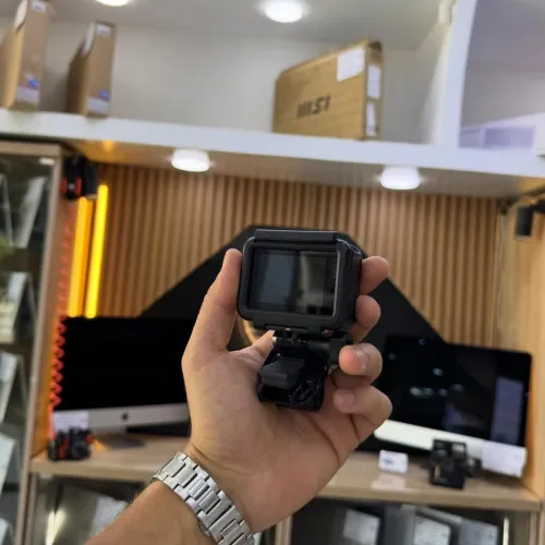 Go PRO 7 BLACK en excellent état avec batterie + accessoires de fixation