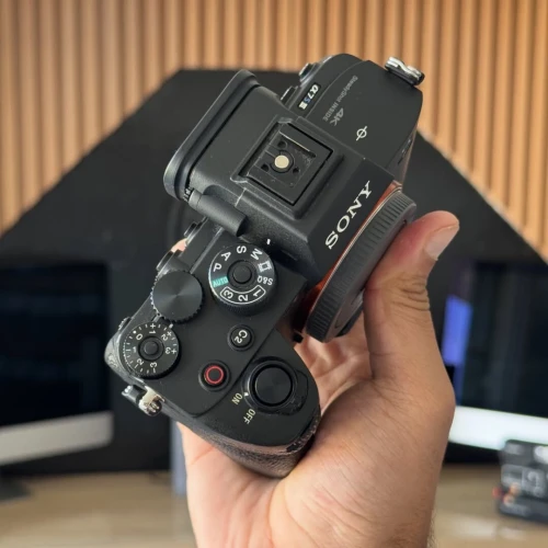 Sony A7 SIII boitier nu comme neuf en excellent état batterie et chargeur