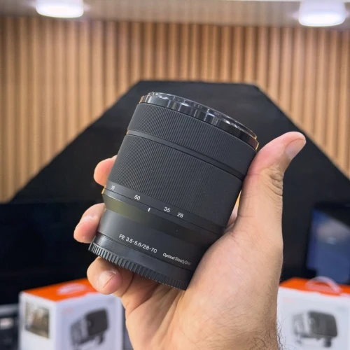 Sony 28-70mm f/3.5-5.6 en excellent état