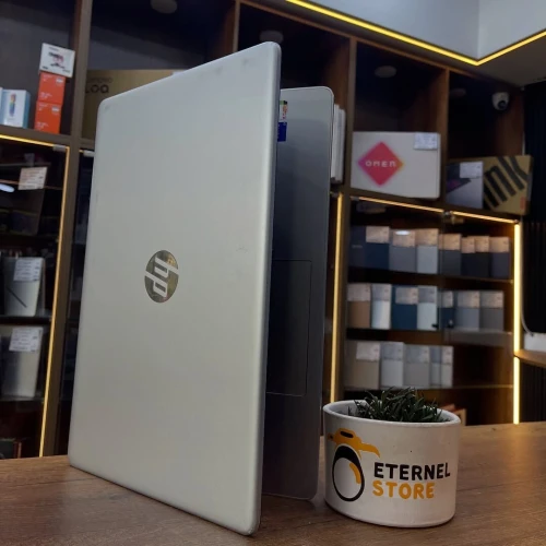 HP LAPTOP 15S