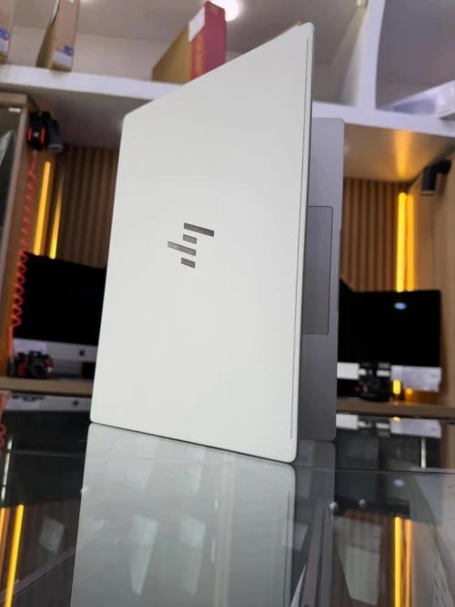 HO OMNIBOOK X14 SNAPDRAGON X PLUS 8 CORES 16GB/1TB