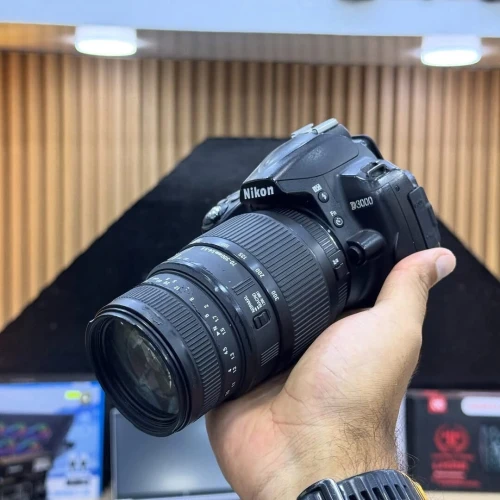 Nikon D3000 avec sigma 70-300mm en excellent état