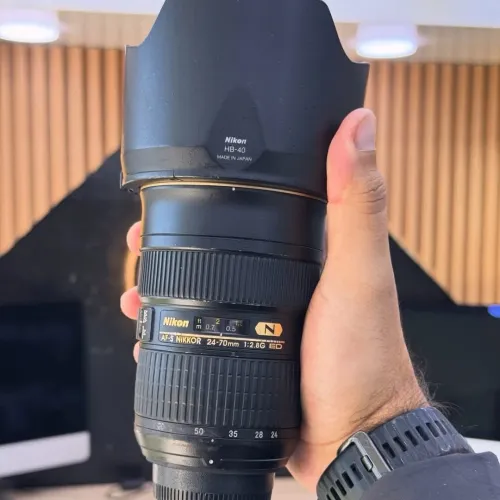 Nikon 24-70mm f/2.8 en bon état