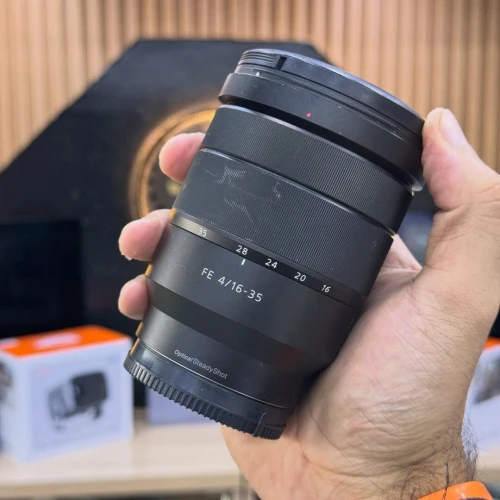 Sony 28-70mm f/3.6-5.6 en excellent état