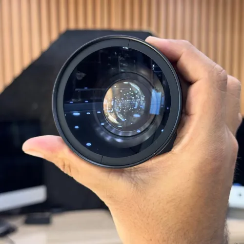 Samyang wide angle lens 58mm en excellent état