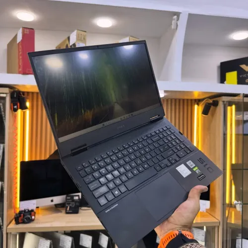 HP OMEN 15 I7 10810H 16GB/512GB