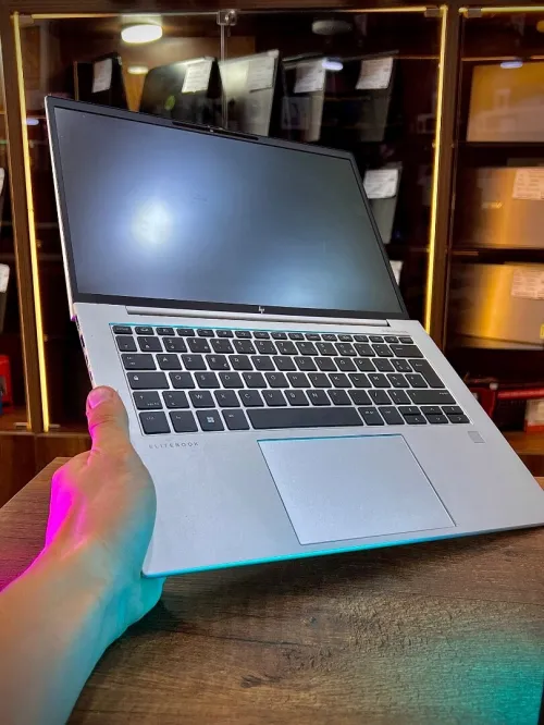 Hp elitebook 845 G9 ryzen 5-6600U 16GB/256GB 14 pouces FHD
