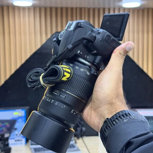 Nikon D5000 avec tamron 70-300mm en excellent état