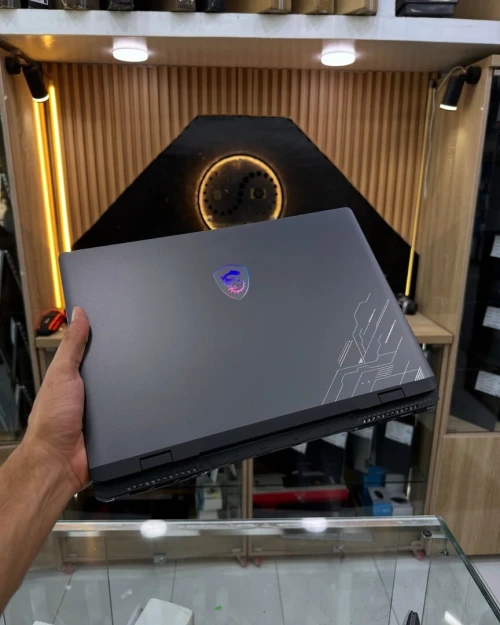 MSI CROSSHAIR 16HX I7 14700HX 16GB/1TB RTX 4060 8GB 16 POUCE 2K 240HZ 
