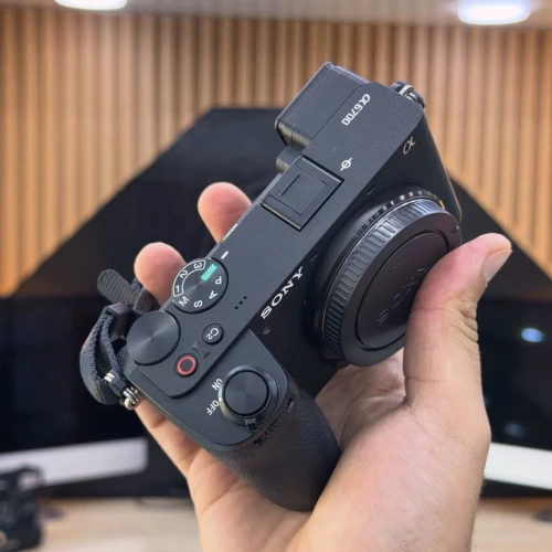 Sony A6700 boitier nu en excellent état batterie et chargeur