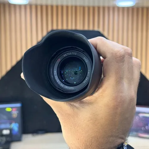 Sony zeiss 55mm f/1.8 en bon état