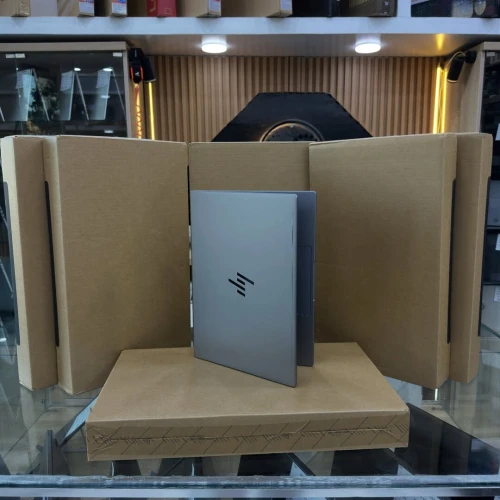 HP ZBOOK 8 G1AH 14RYZEN 5 230 16GB/512GB
