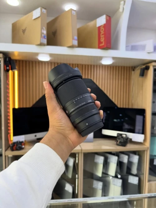 Objectif Sigma C 16-300mm f3.5-6.7 FX-mount en excellente état