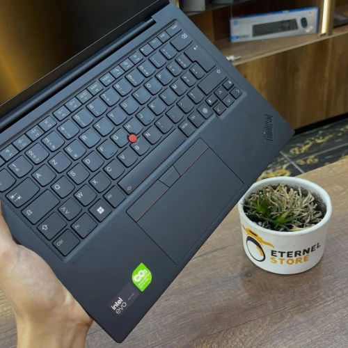 LENOVO THINKPAD X1 CARBON ULTRA 5-125U 32GB/256GB