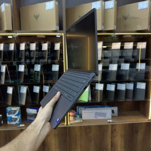 DELL PRO 14 ULTRA 5 238 32GB/512GB