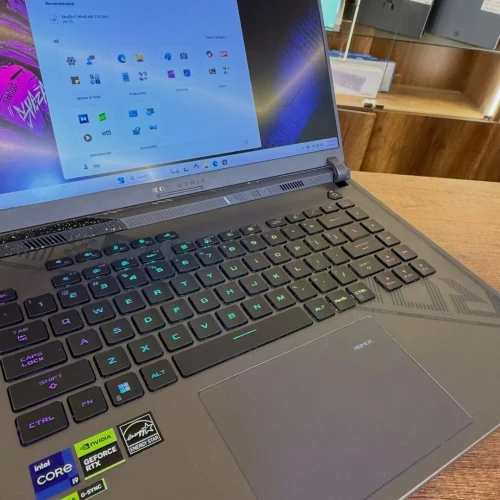 ASUS ROG STRIX 16 I9-13980HX 16GB/512GB NVIDIA RTX 4060 8GB