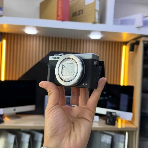 CANON G7X mark iii en excellent état avec batterie